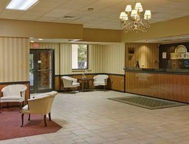 Days By Wyndham Conference Center Butler